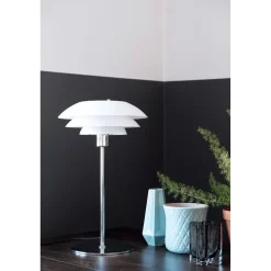 Dyberg Larsen DL31 bordlampe opal glas