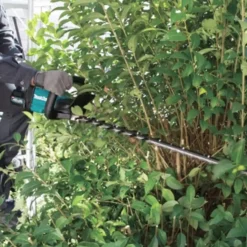 Makita UH004GZ XGT 40V hækkeklipper solo