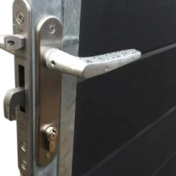 PLUS Artura komposit dobbeltlåge 213×135 cm m/gråsorte stolper til nedstøbning
