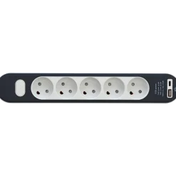 5-stikdåse med USB A+C 1,4m ledning
