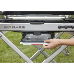 Weber® Traveler gasgrill sort